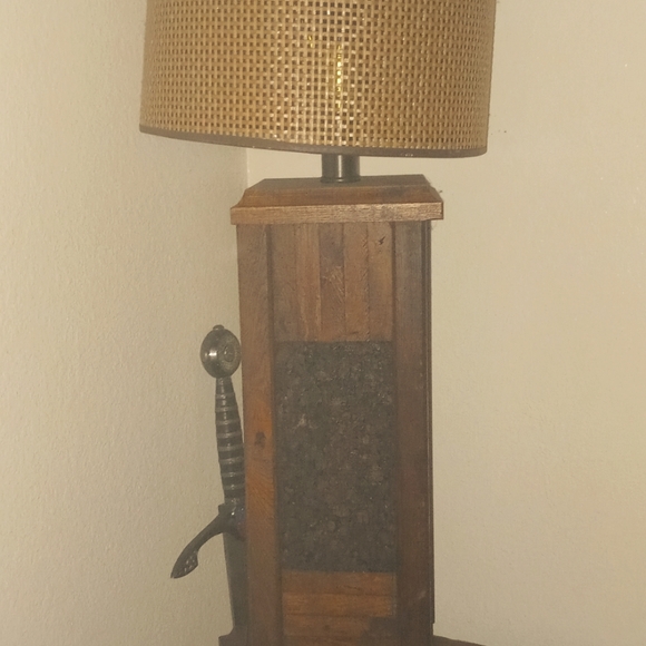 Antique lamp - Picture 1 of 2